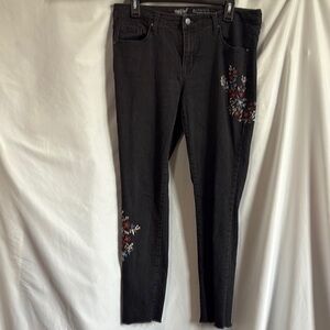 Mossimo Black Skinny Jeans with Distressed Details LL10